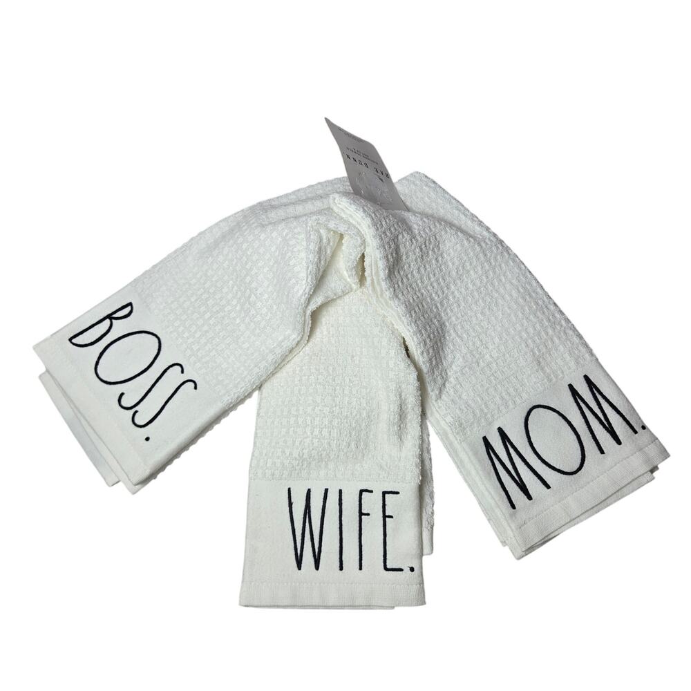 Rae Dunn MOM BOSS WIFE kitchen towels set of 3 NEW white
